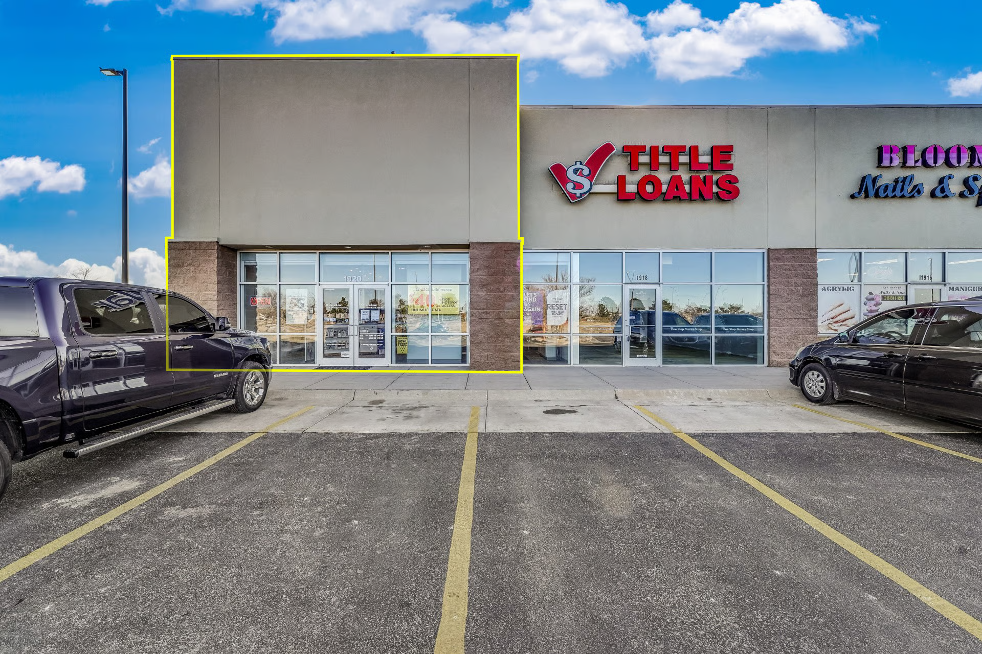 1920 E. 17th Street vacant suite, Hutchinson