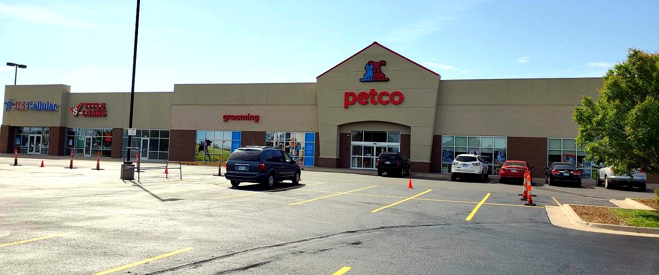 Petco building storefront, Hutchinson KS